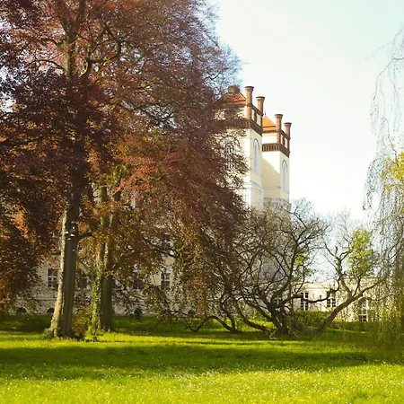 Hotel Schloss 4*
