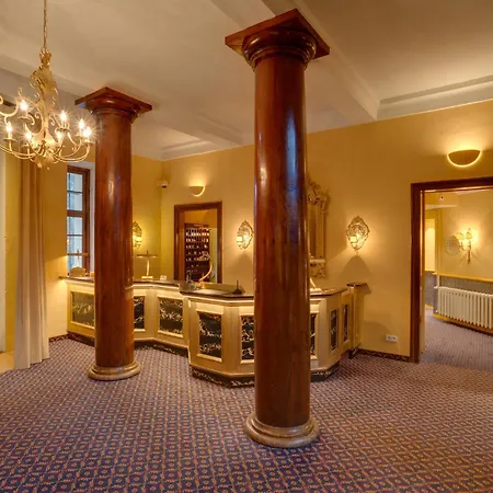 Schloss Hotel 4*