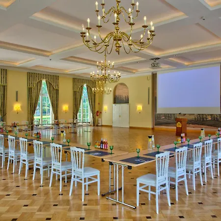 Schloss Hotel 4*