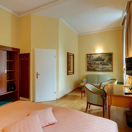 Hotel Schloss 4*