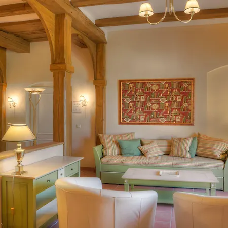Schloss Hotel 4*