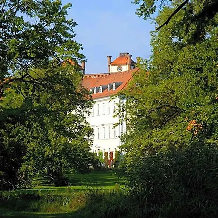 Schloss Hotel 4*