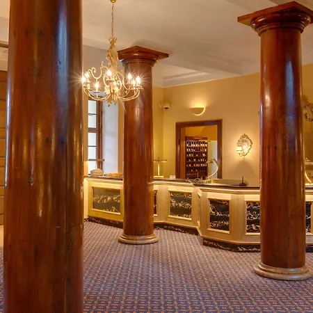 Schloss Hotel 4*