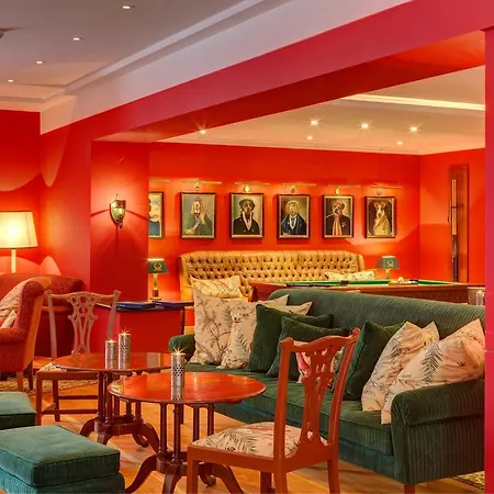 Hotel Schloss 4*