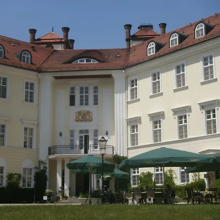 Schloss 酒店